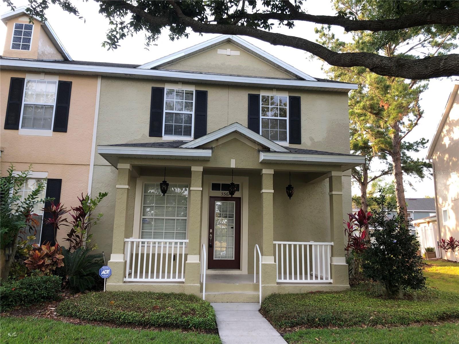 AVAIABLE NOW...Cozy 3 bedrooms 2 and a half bath townhome in the convenient Summerport. The primary bedroom is located downstairs and the 2 additional bedrooms upstairs, along with a bonus room. 15 minutes to Disney, close to 429 expressway and just a few minutes from the the Winter Garden Village shopping area. Community features pool, tennis and recreation area. The Elementary School Keene's Crossing is located inside of the Community just a walking distance from this property. Very Easy to show. Call me to schedule a private showing.