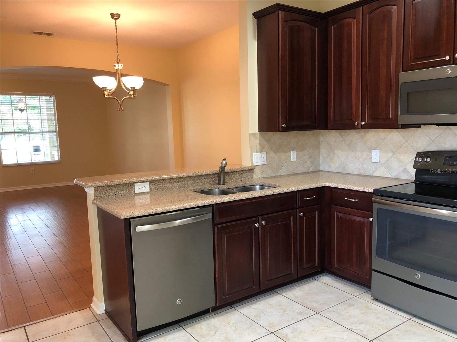 TENNYSON PARK AT SUMMERPORT - Residential Lease