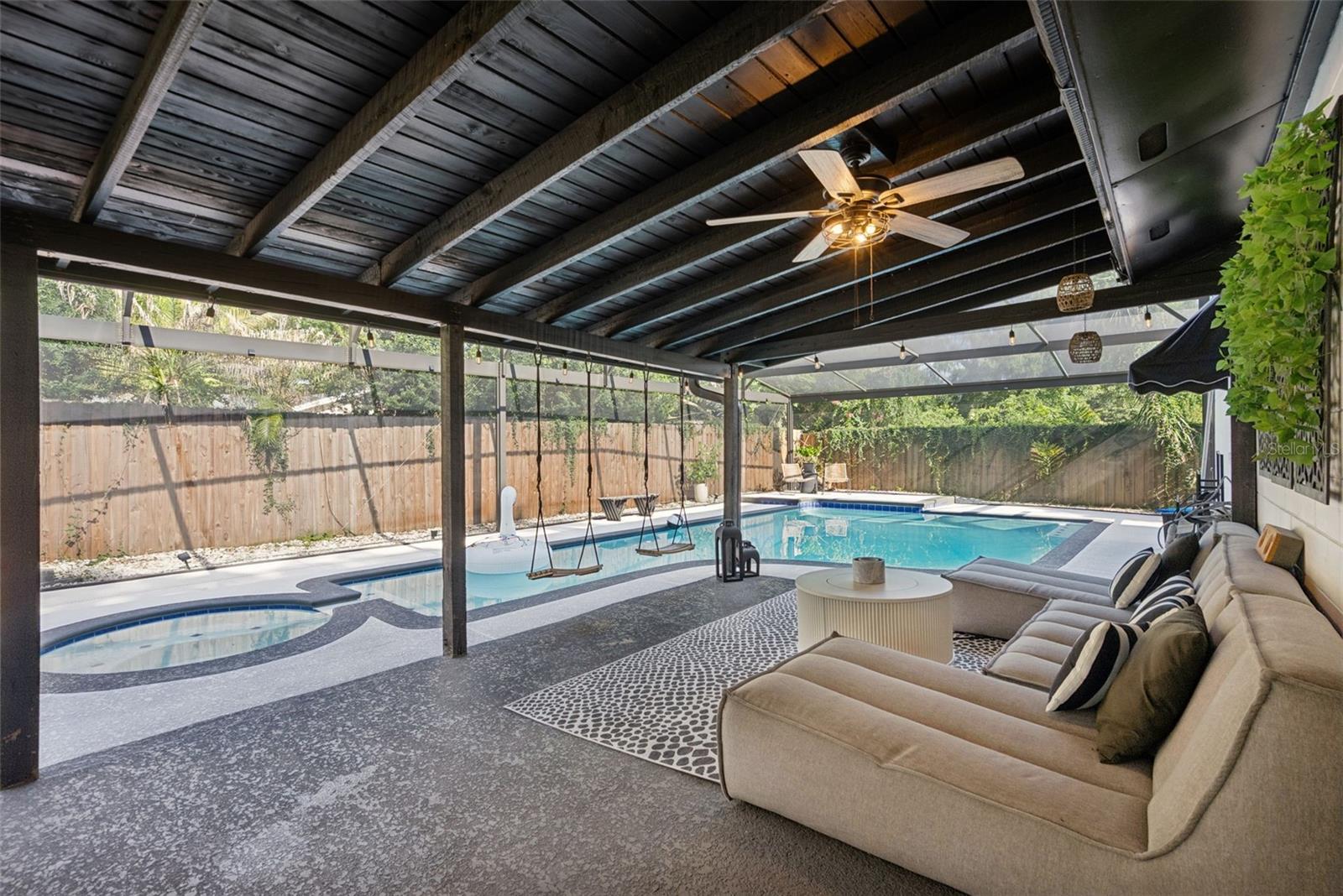 ANDERSON HEIGHTS - Residential