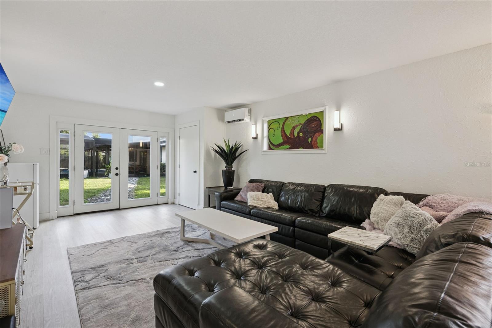 ANDERSON HEIGHTS - Residential