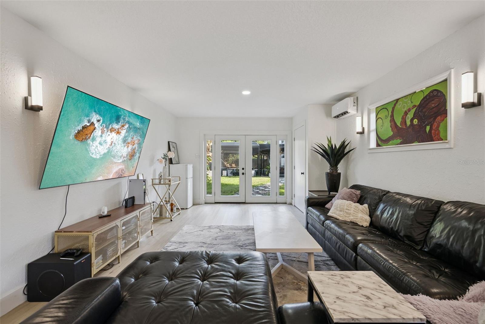 ANDERSON HEIGHTS - Residential