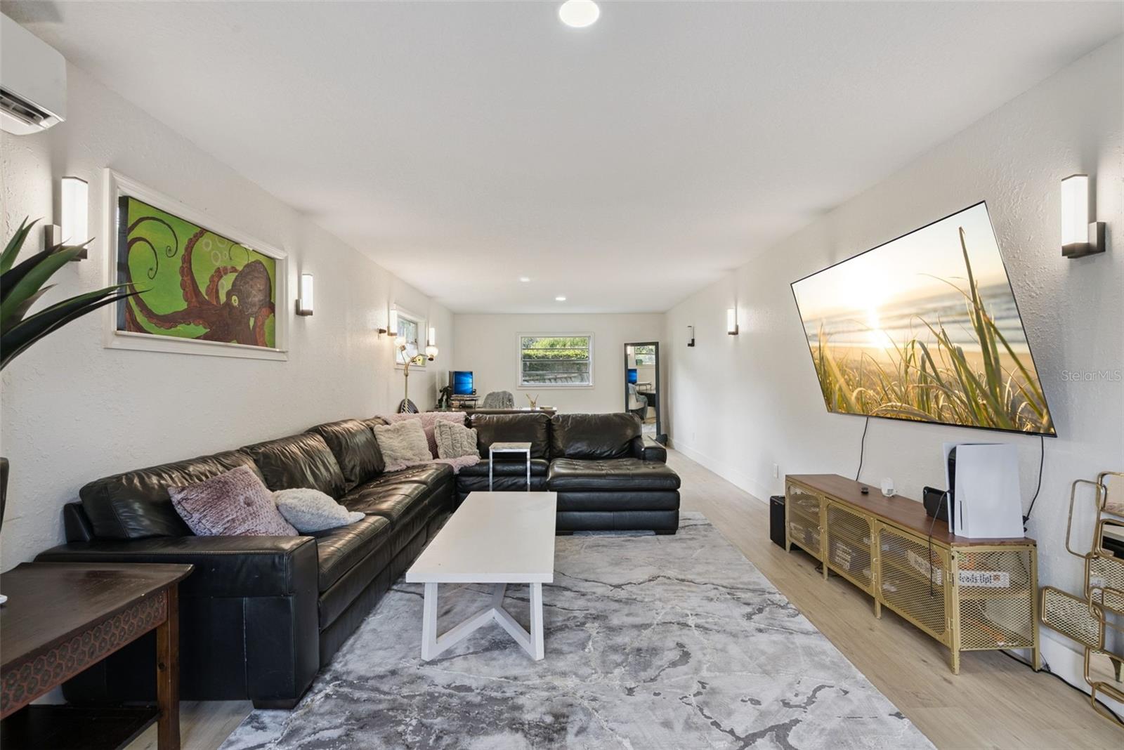 ANDERSON HEIGHTS - Residential
