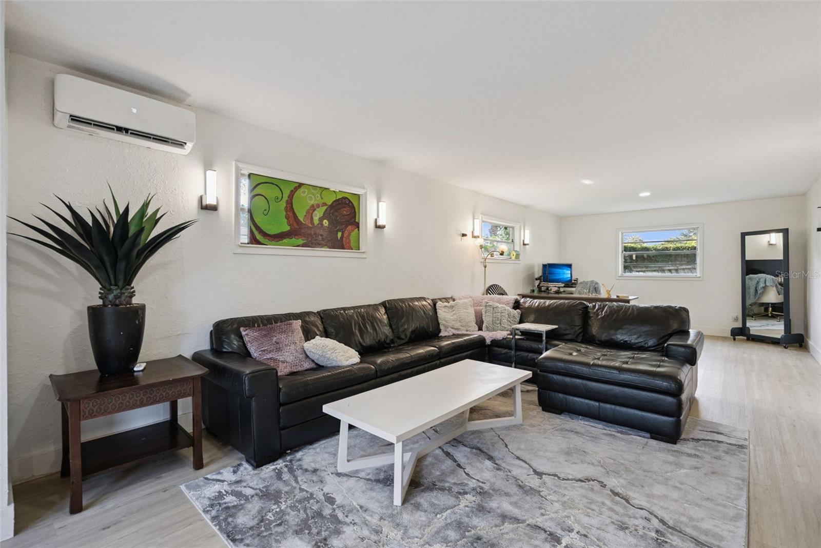 ANDERSON HEIGHTS - Residential