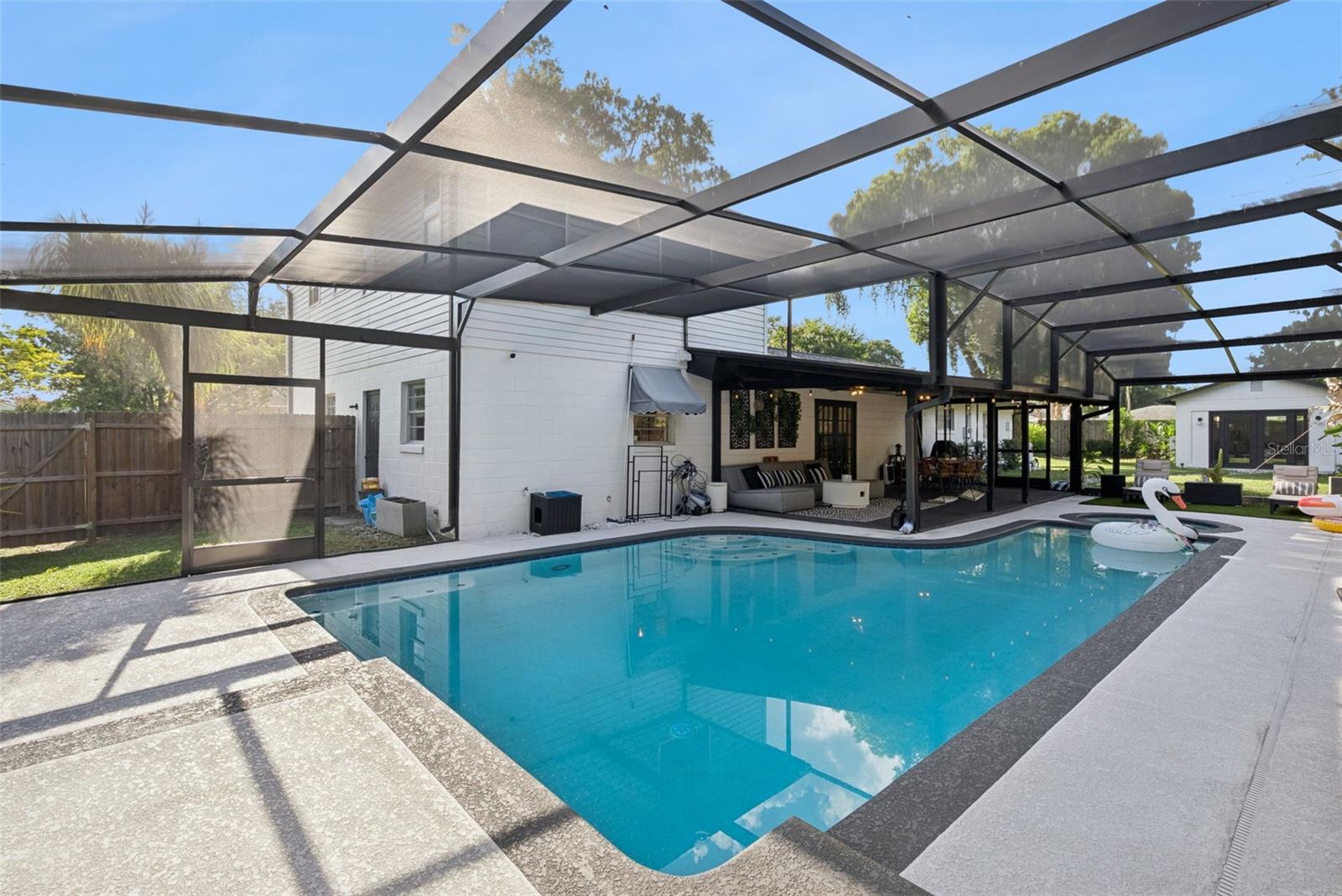 ANDERSON HEIGHTS - Residential
