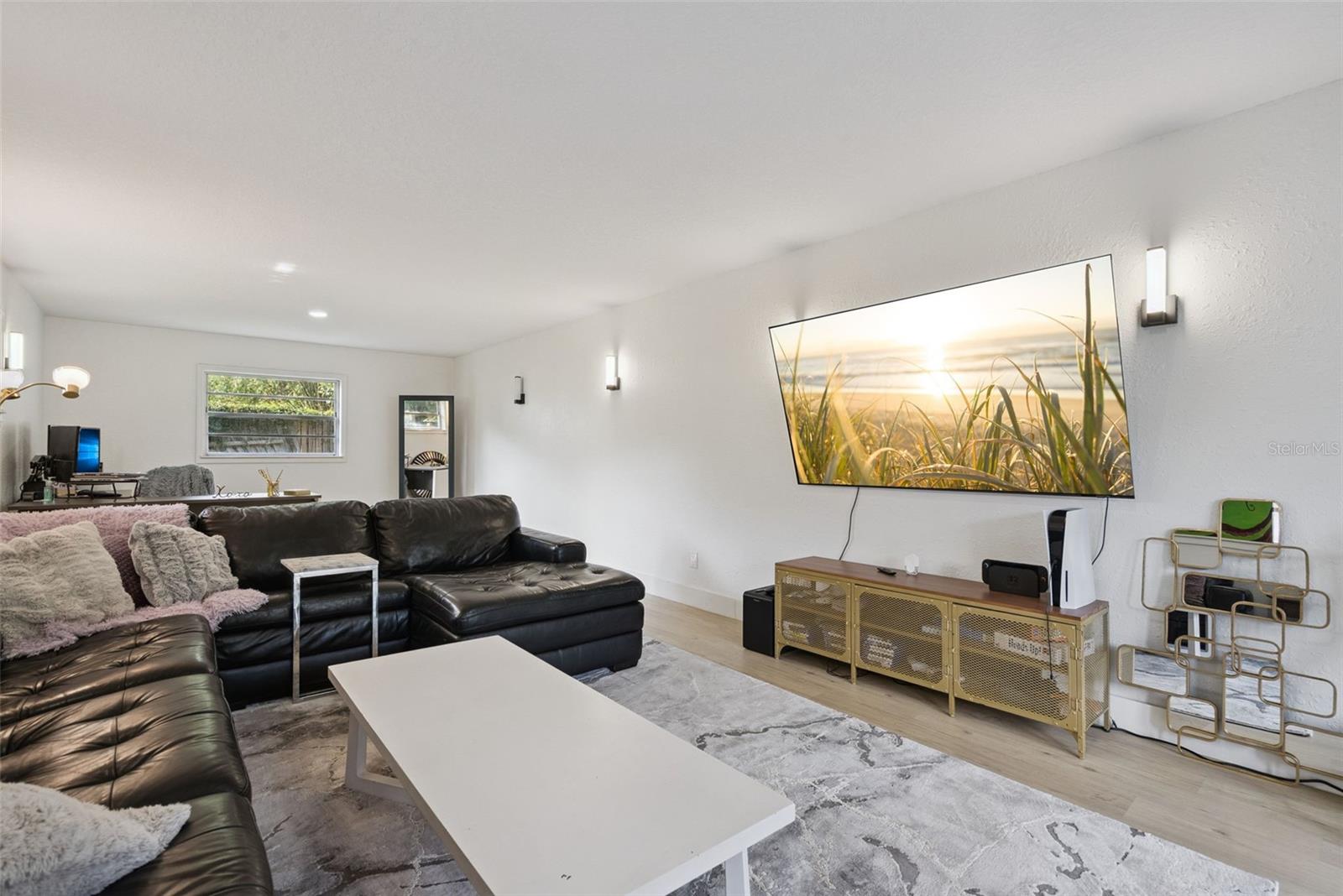 ANDERSON HEIGHTS - Residential