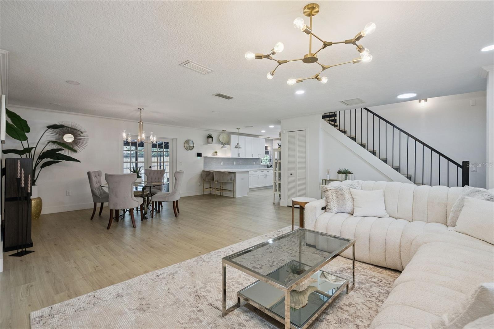 ANDERSON HEIGHTS - Residential