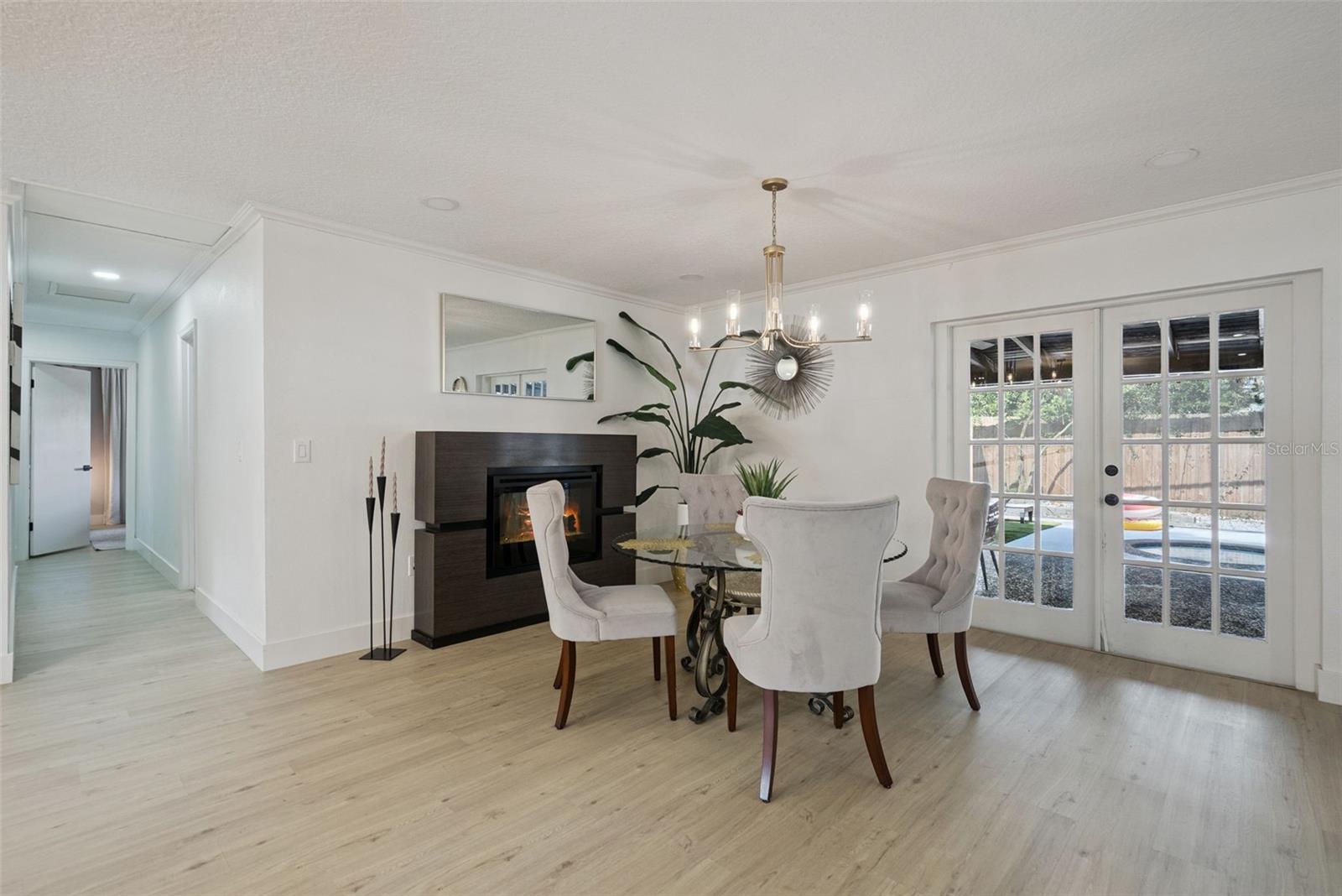 ANDERSON HEIGHTS - Residential