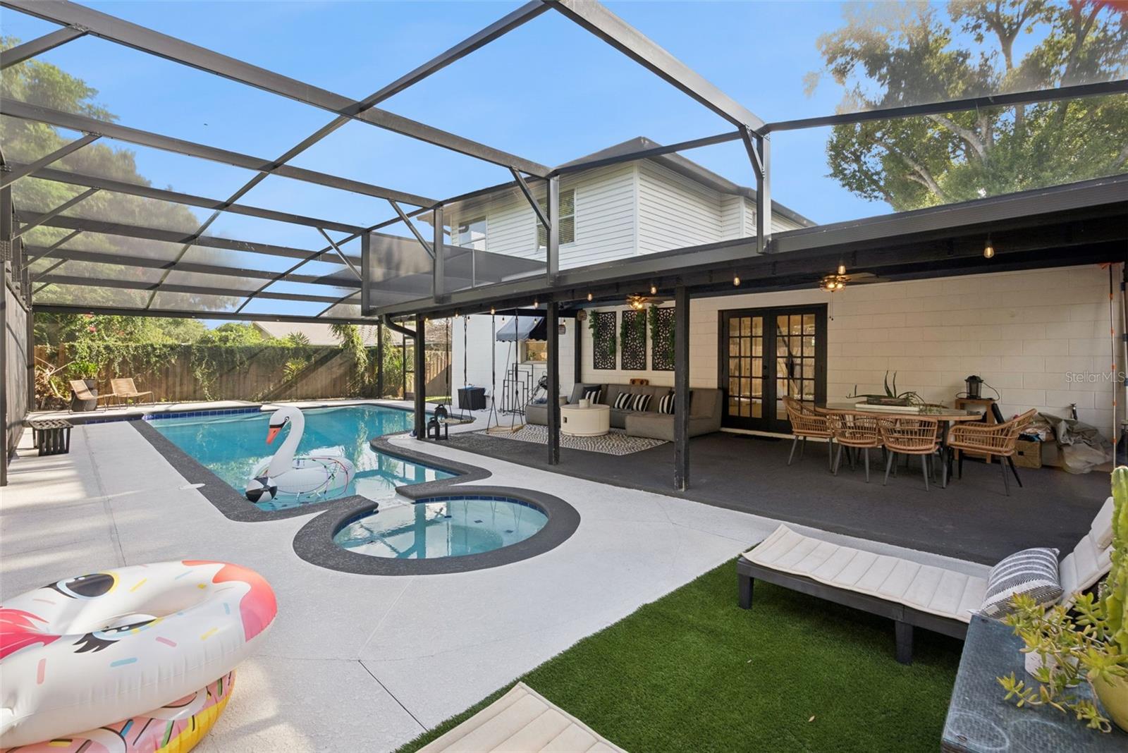 ANDERSON HEIGHTS - Residential