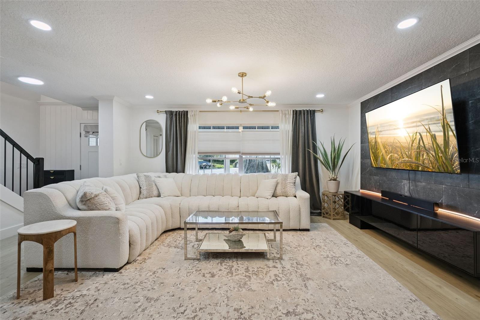 ANDERSON HEIGHTS - Residential