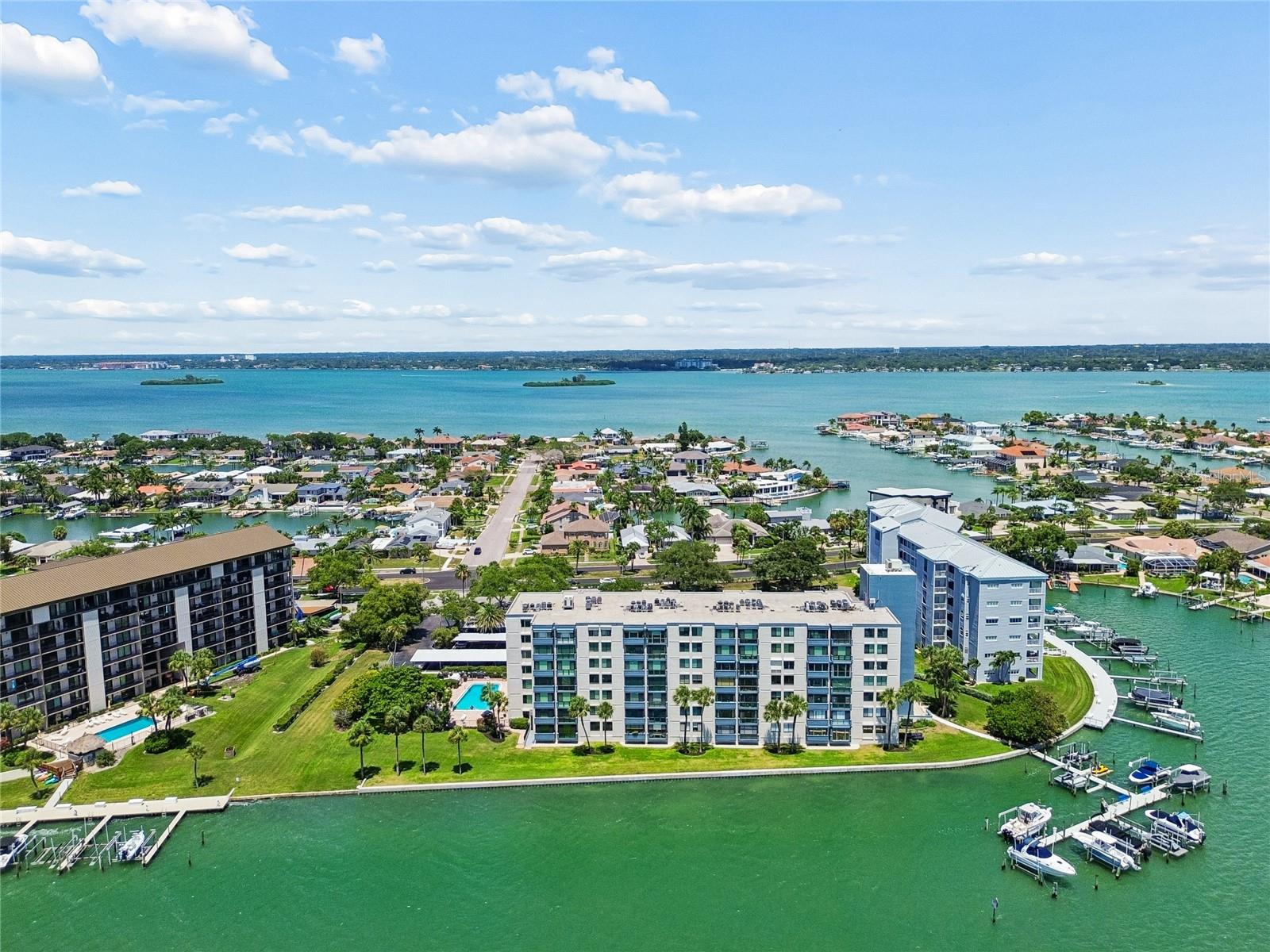 ISLAND POINT 1 CONDO - Residential