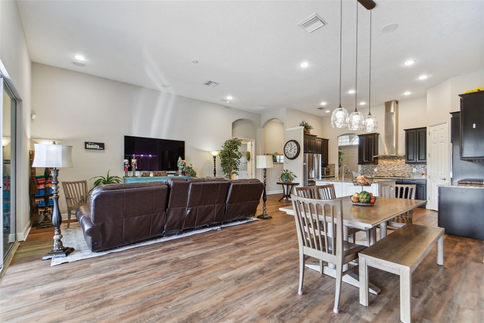 FISHHAWK RANCH WEST PH 1B/1C - Residential