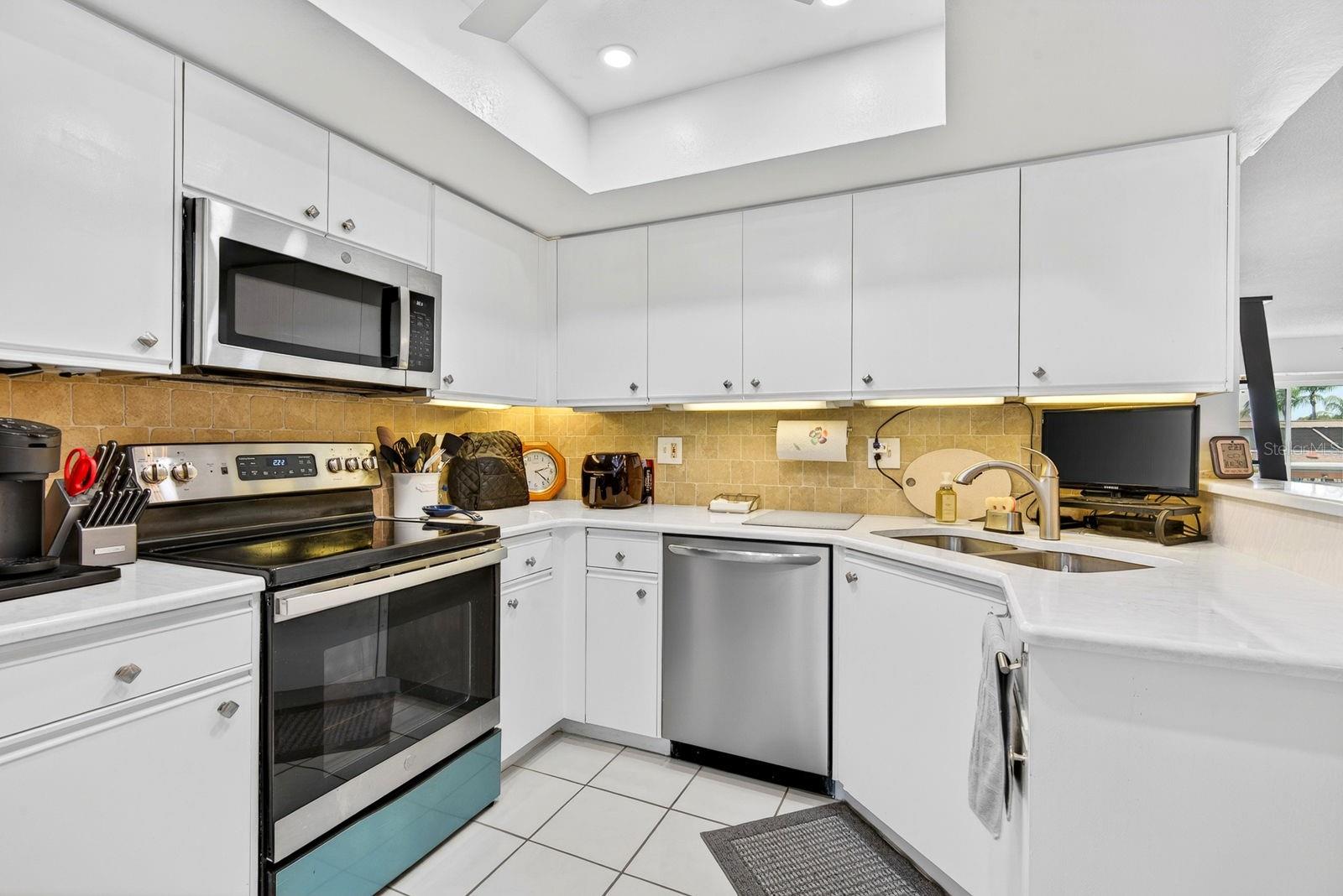 COUNTRY VILLAGE SEC 7 - Residential