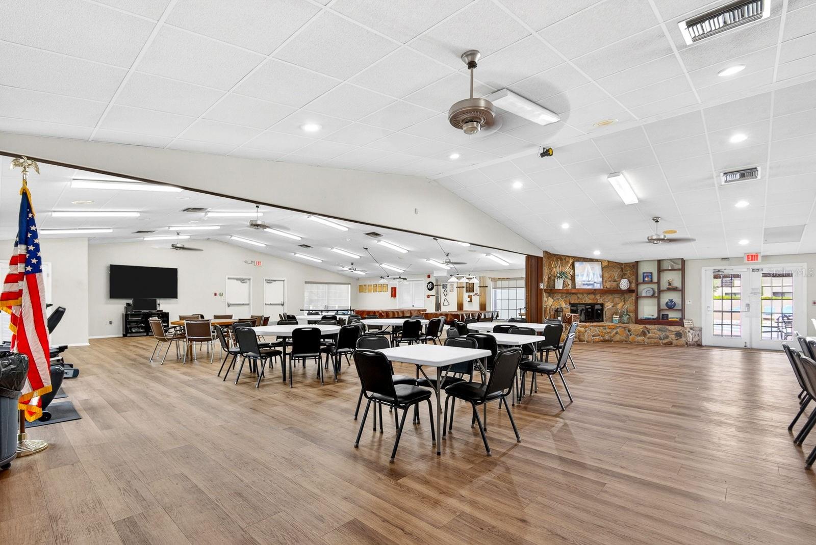 COUNTRY VILLAGE SEC 7 - Residential