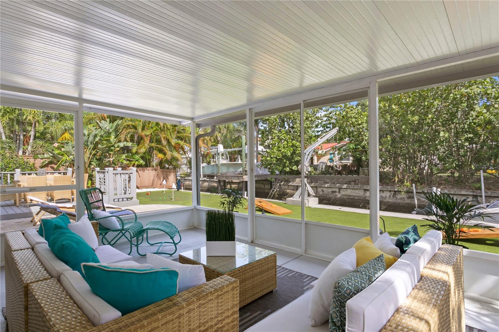 HENDERSON BEACH - Residential Lease
