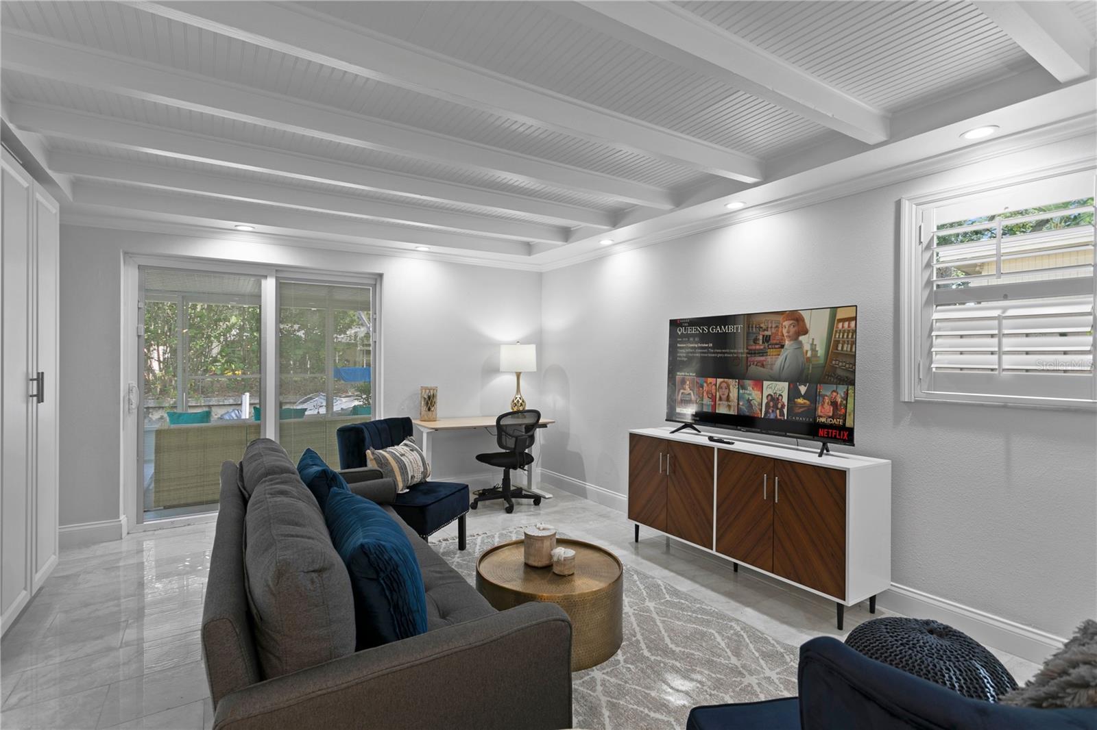 HENDERSON BEACH - Residential Lease