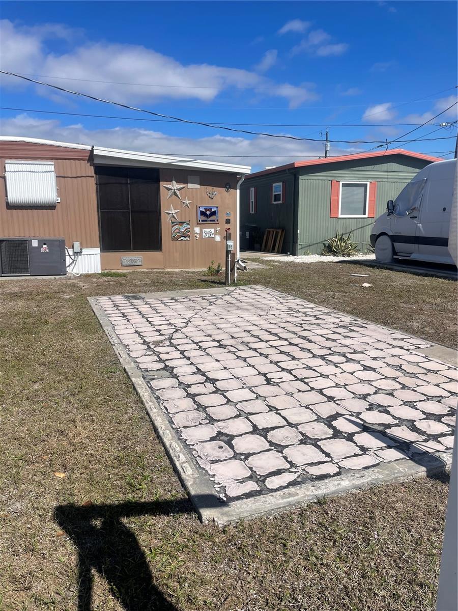 JET PARK MOBILE HOME PARK - Land