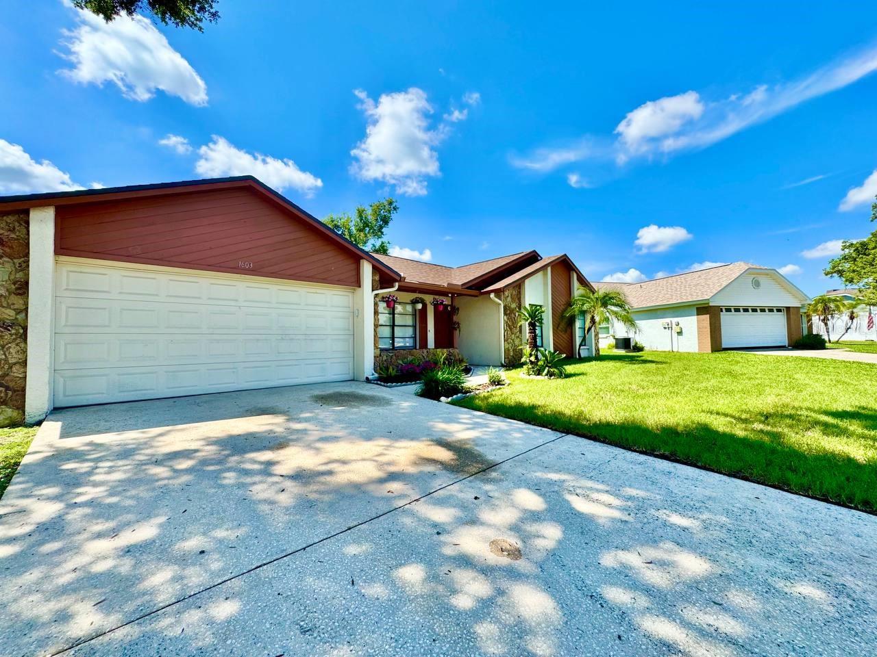 LAKEVIEW VILLAGE SEC A UNI - Residential Lease