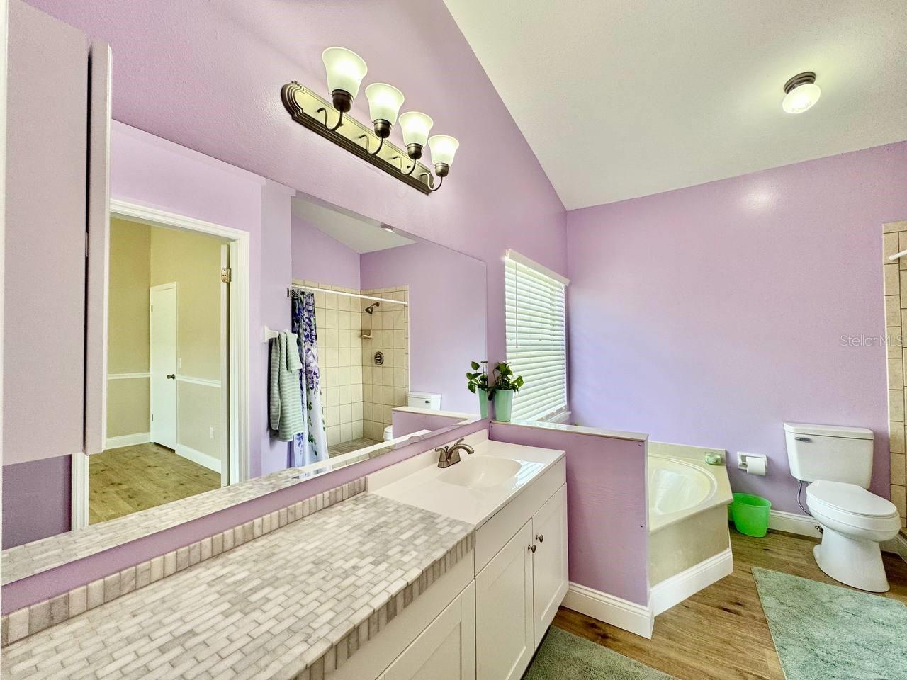 LAKEVIEW VILLAGE SEC A UNI - Residential Lease