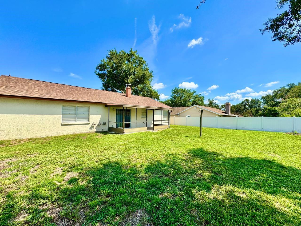 LAKEVIEW VILLAGE SEC A UNI - Residential Lease