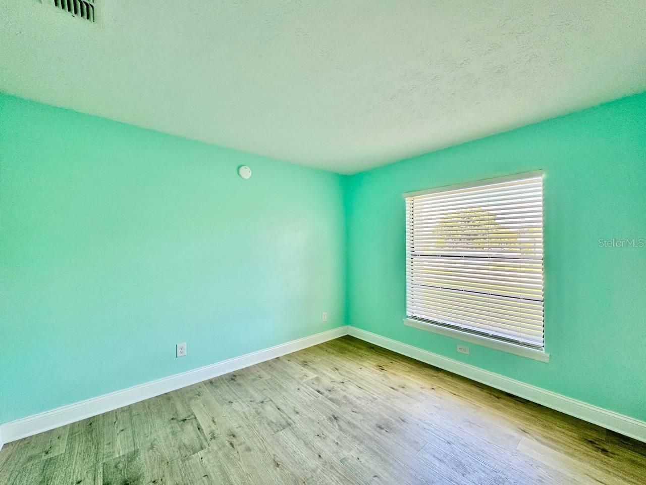 LAKEVIEW VILLAGE SEC A UNI - Residential Lease