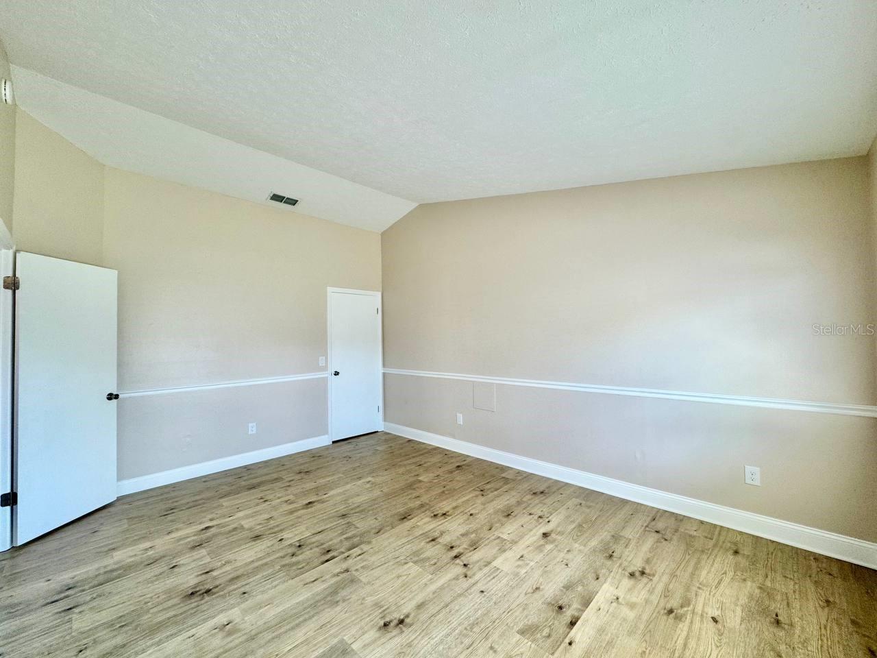 LAKEVIEW VILLAGE SEC A UNI - Residential Lease