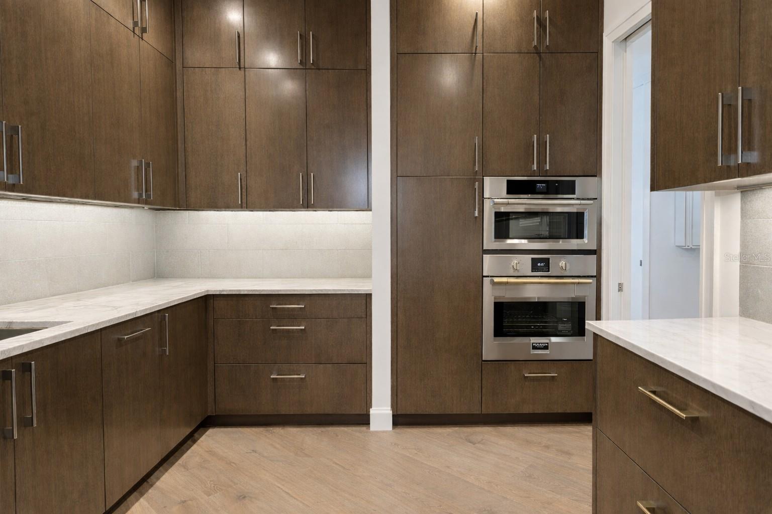 VINOY PLACE CONDO - Residential