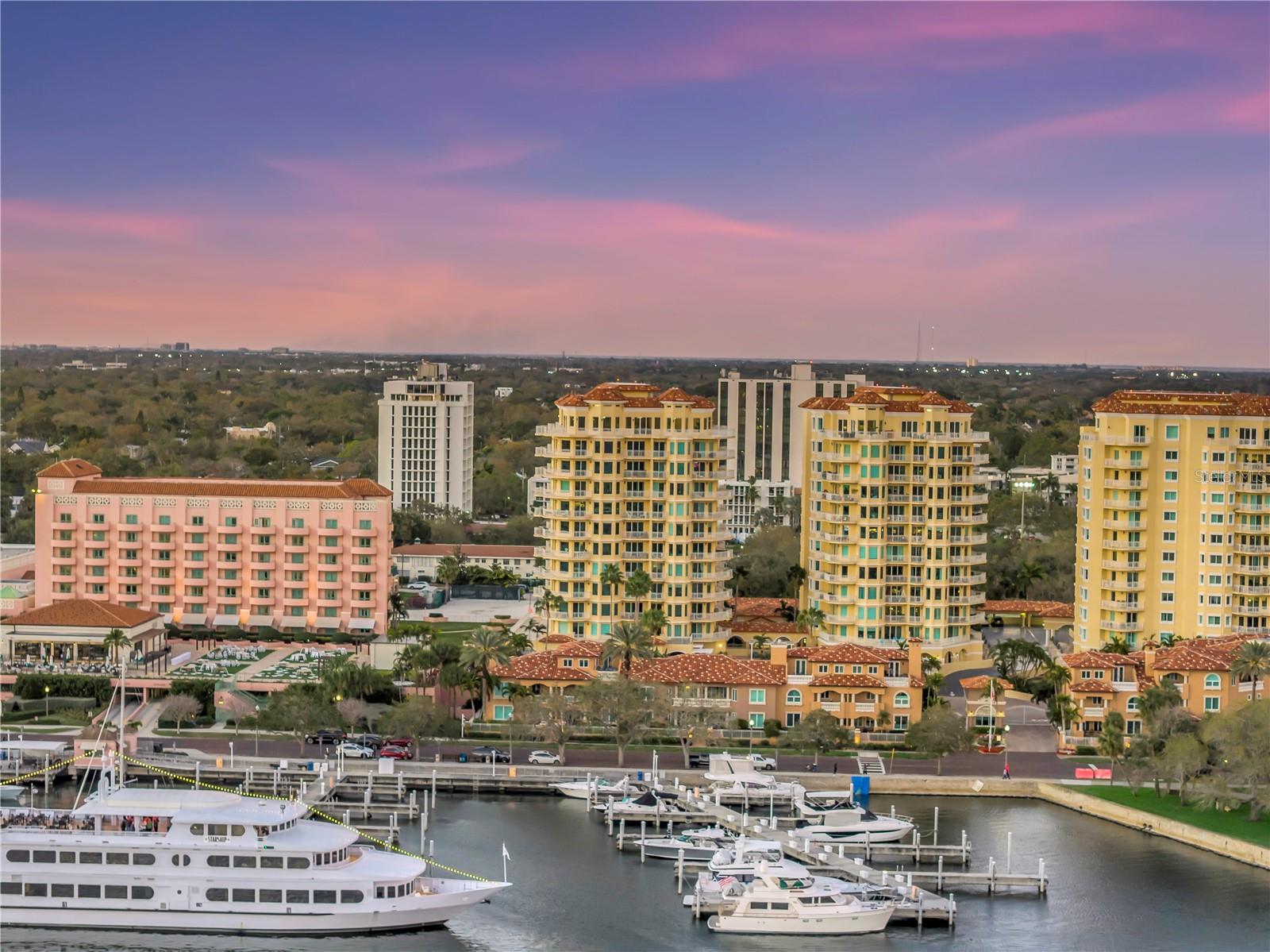 VINOY PLACE CONDO - Residential