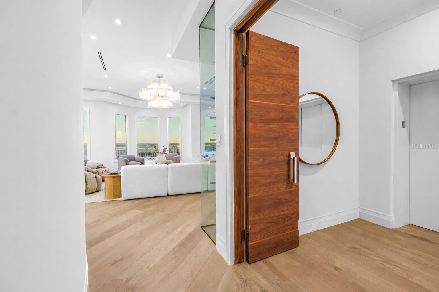 VINOY PLACE CONDO - Residential