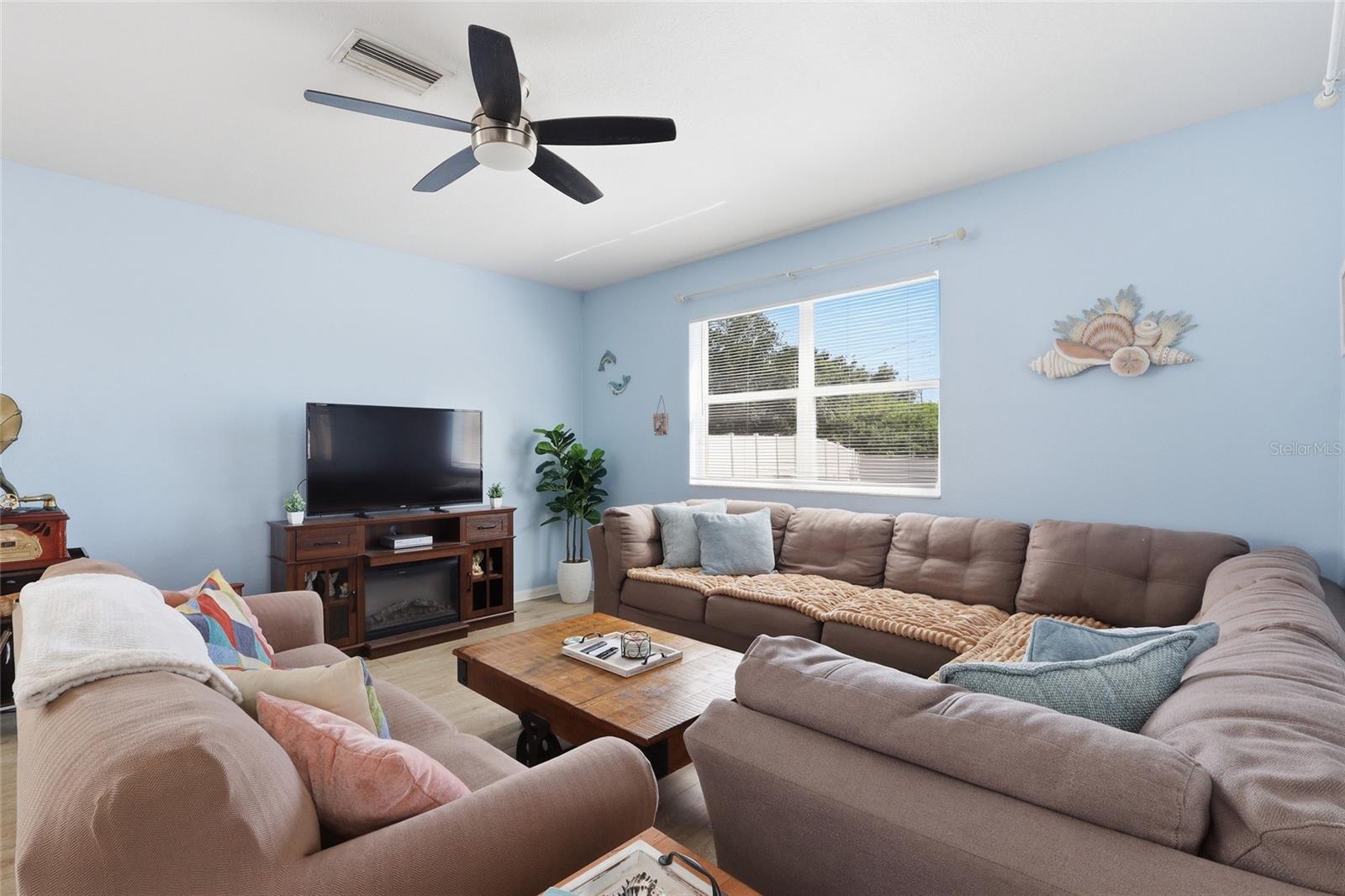 CARRIAGE POINTE PH 1 - Residential