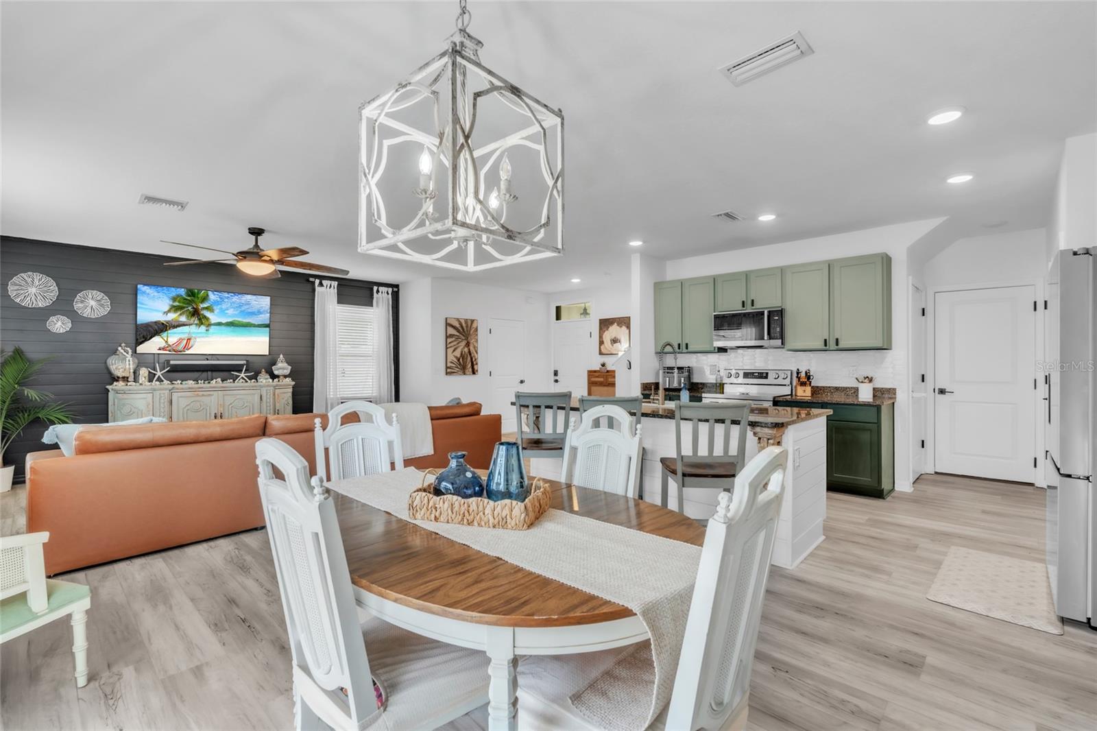 SILVERSTONE SOUTH - Residential