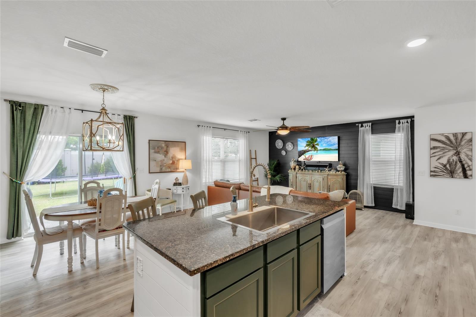 SILVERSTONE SOUTH - Residential