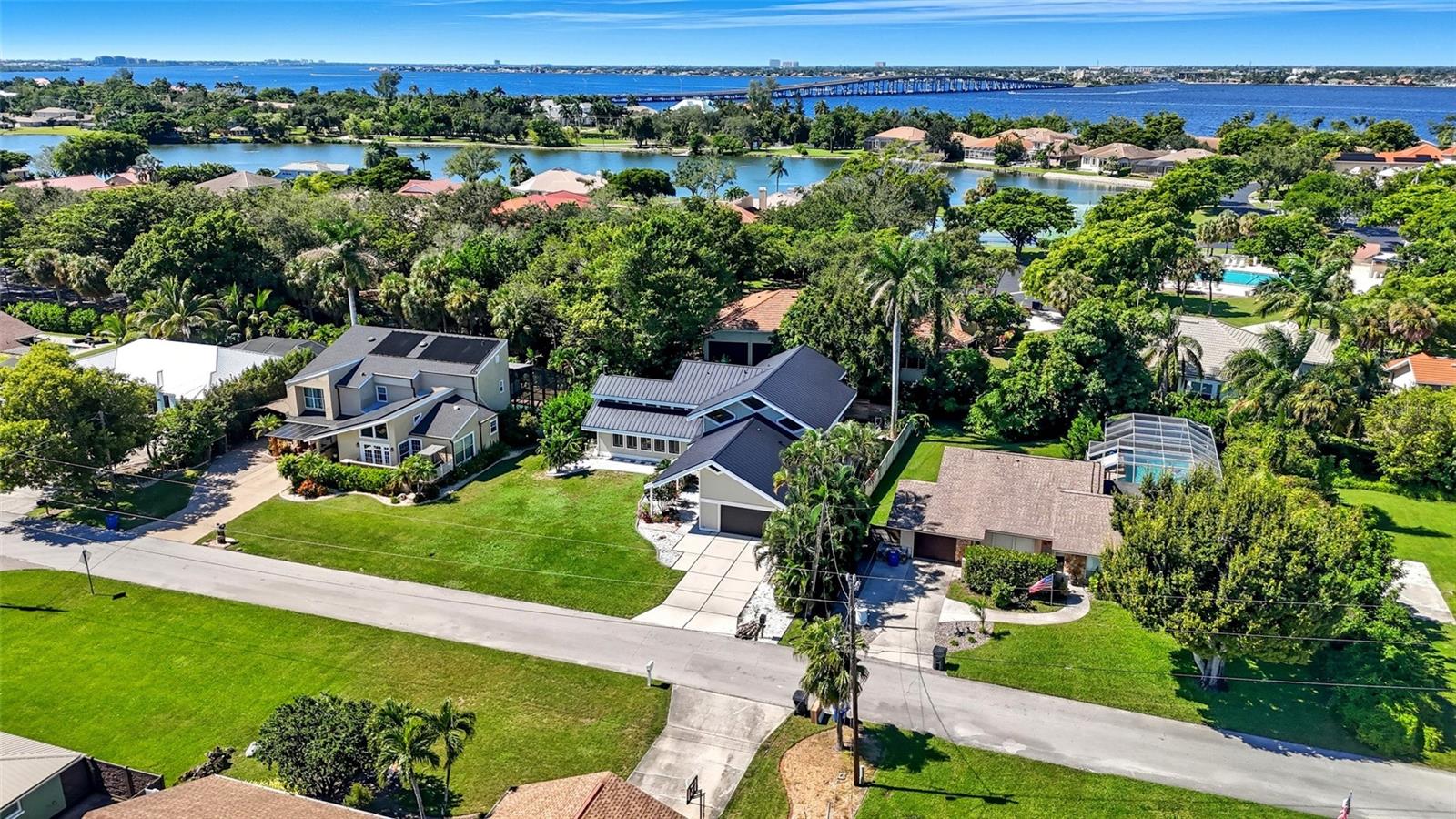 MCGREGOR ISLES - Residential