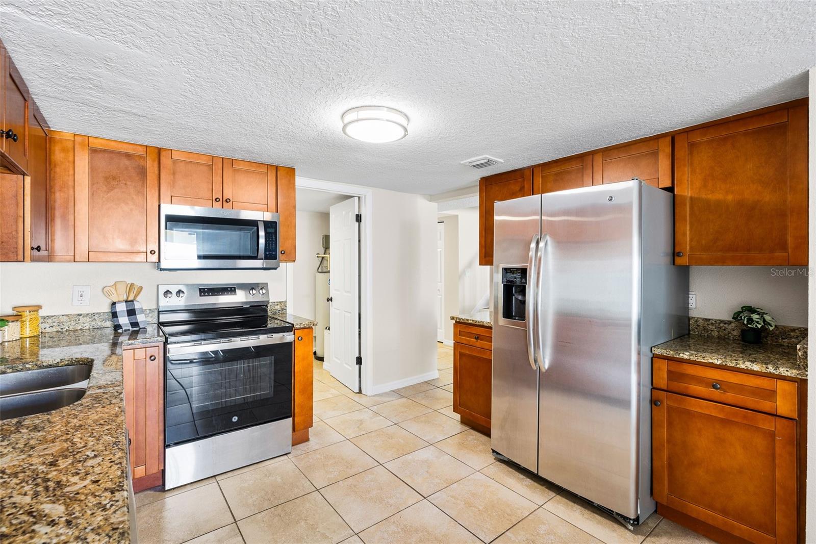 TOWNHOUSES AT BONNIE BAY CONDO - Residential