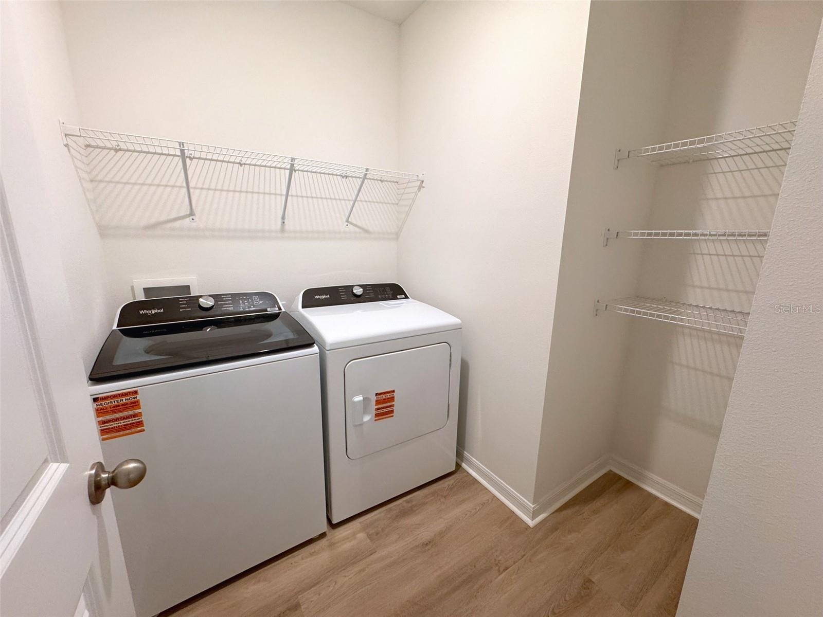 TWO RIVERS - Residential Lease