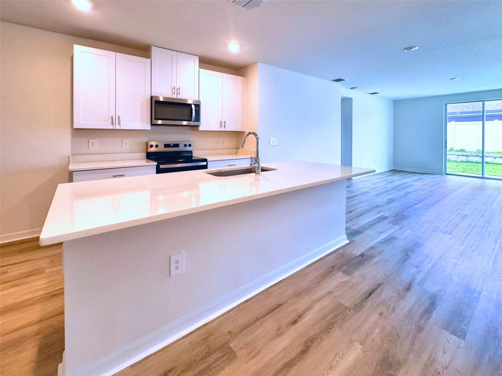 TWO RIVERS - Residential Lease