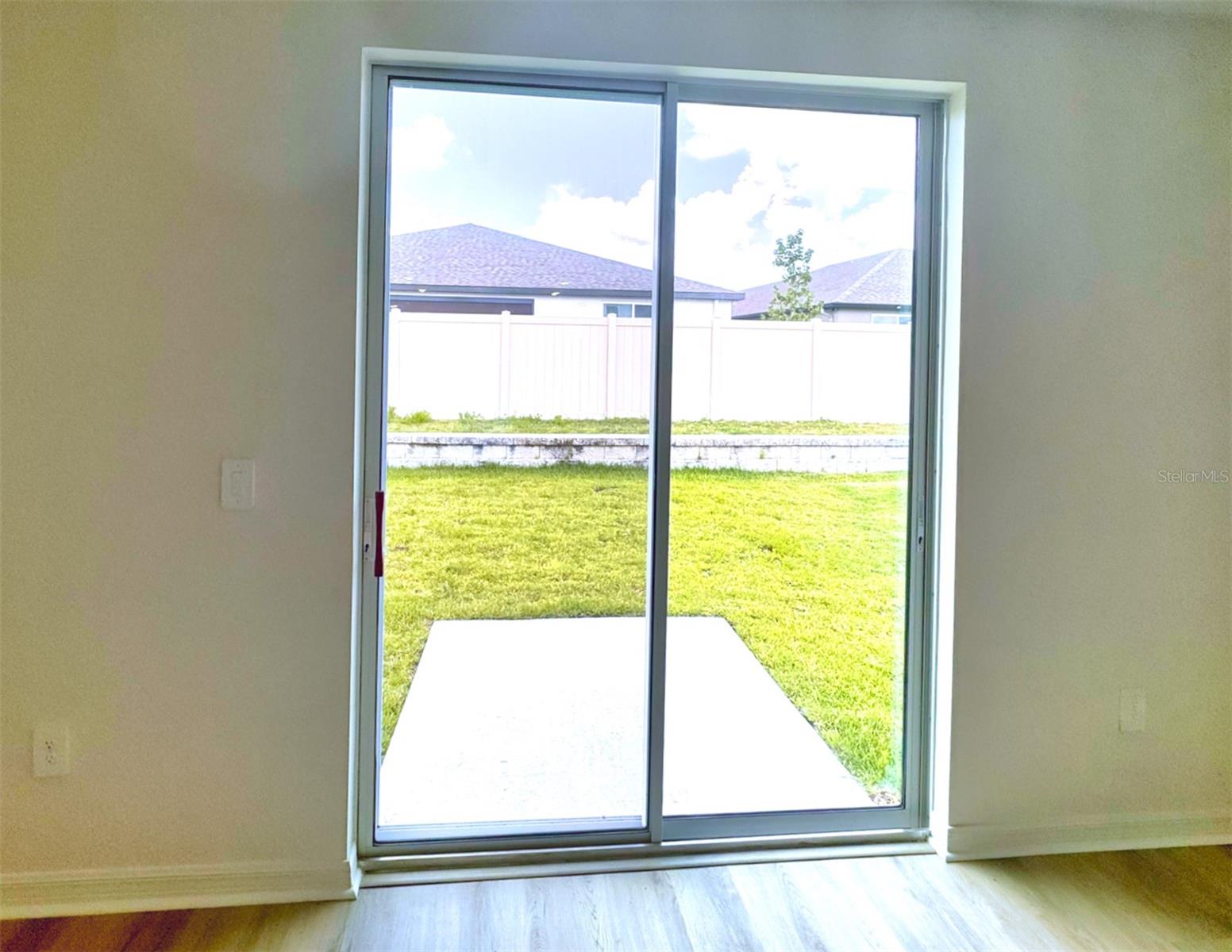 TWO RIVERS - Residential Lease