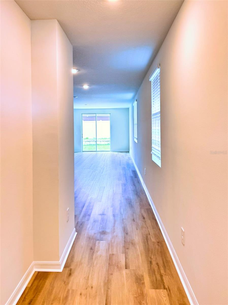 TWO RIVERS - Residential Lease