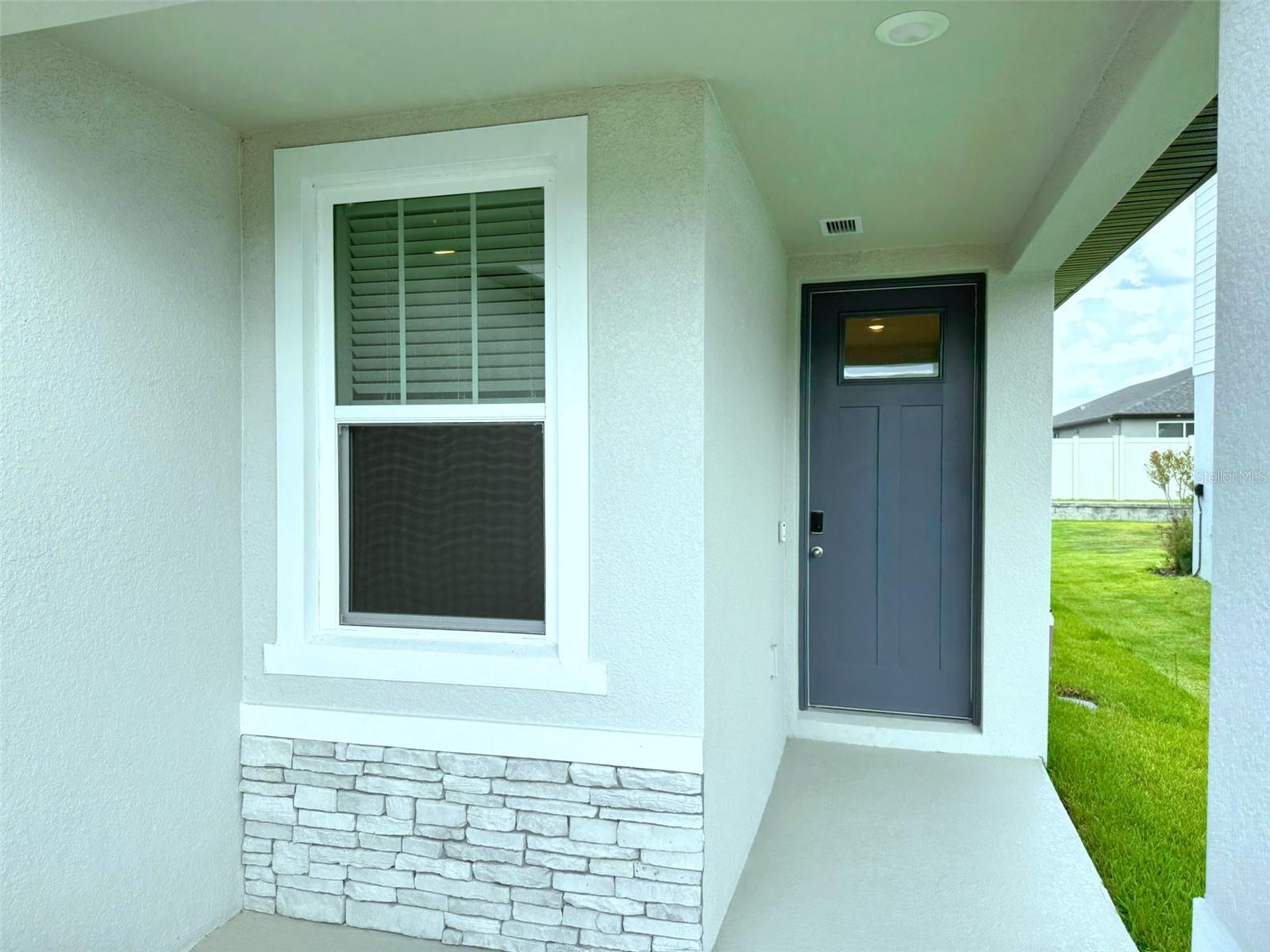 TWO RIVERS - Residential Lease