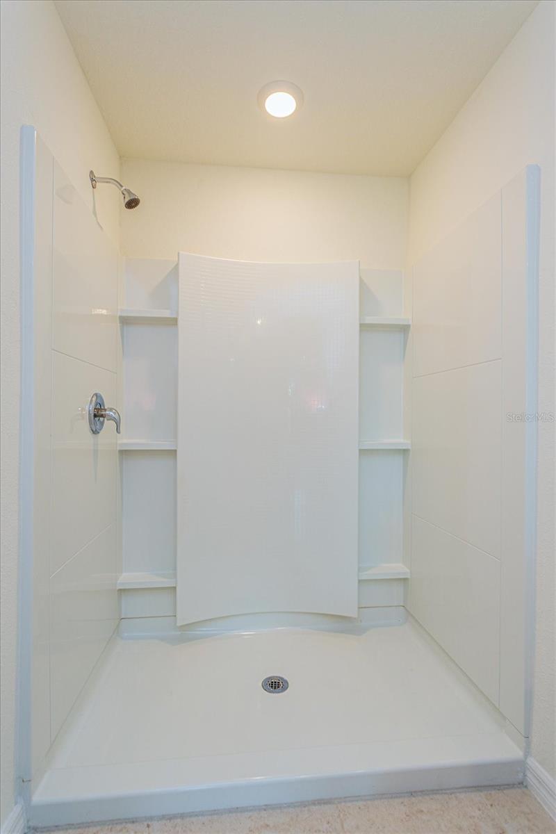 ALFORD OAKS - Residential