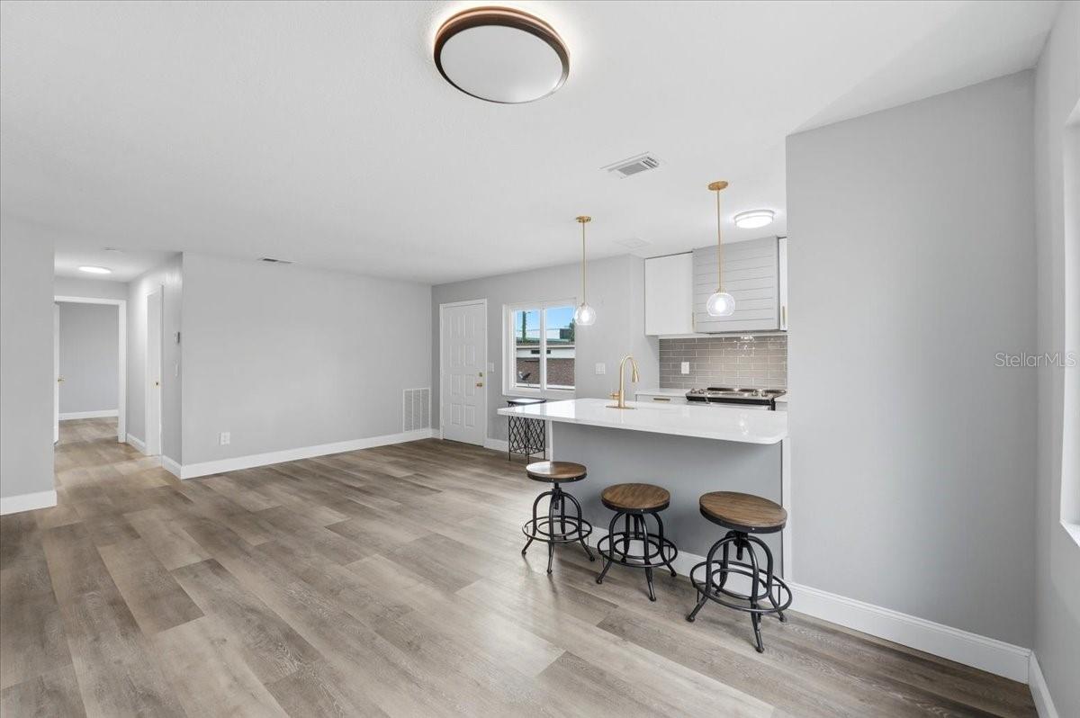 LAKE KIT - Residential