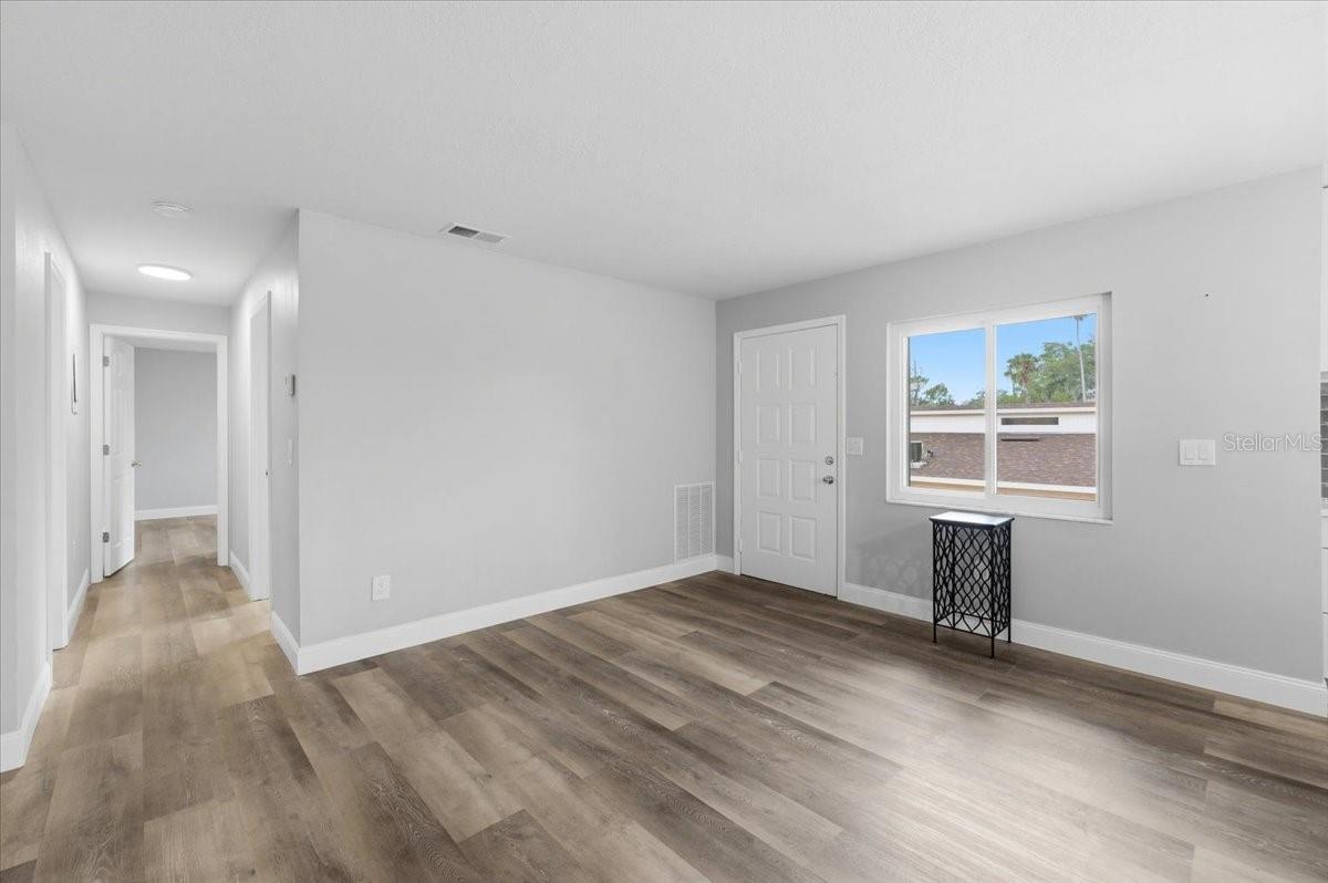 LAKE KIT - Residential