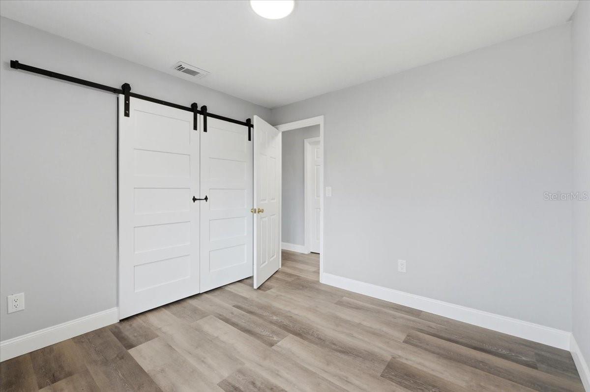 LAKE KIT - Residential