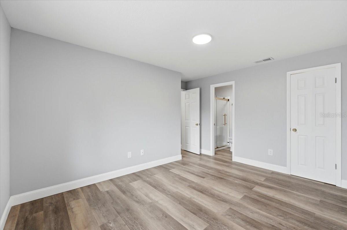 LAKE KIT - Residential
