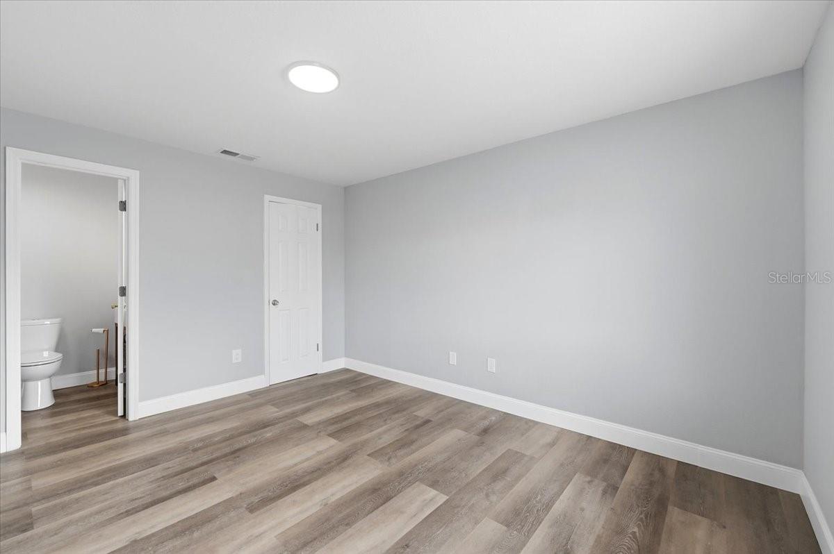 LAKE KIT - Residential