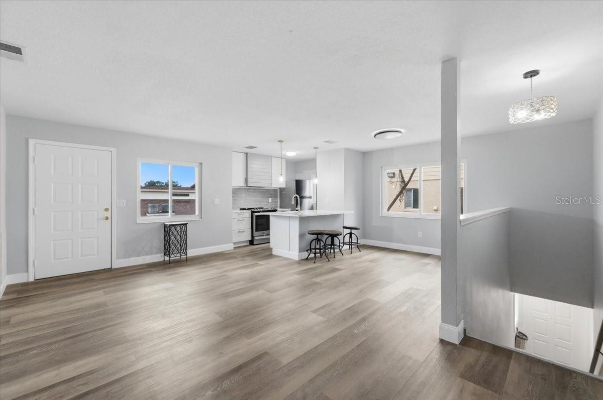 LAKE KIT - Residential