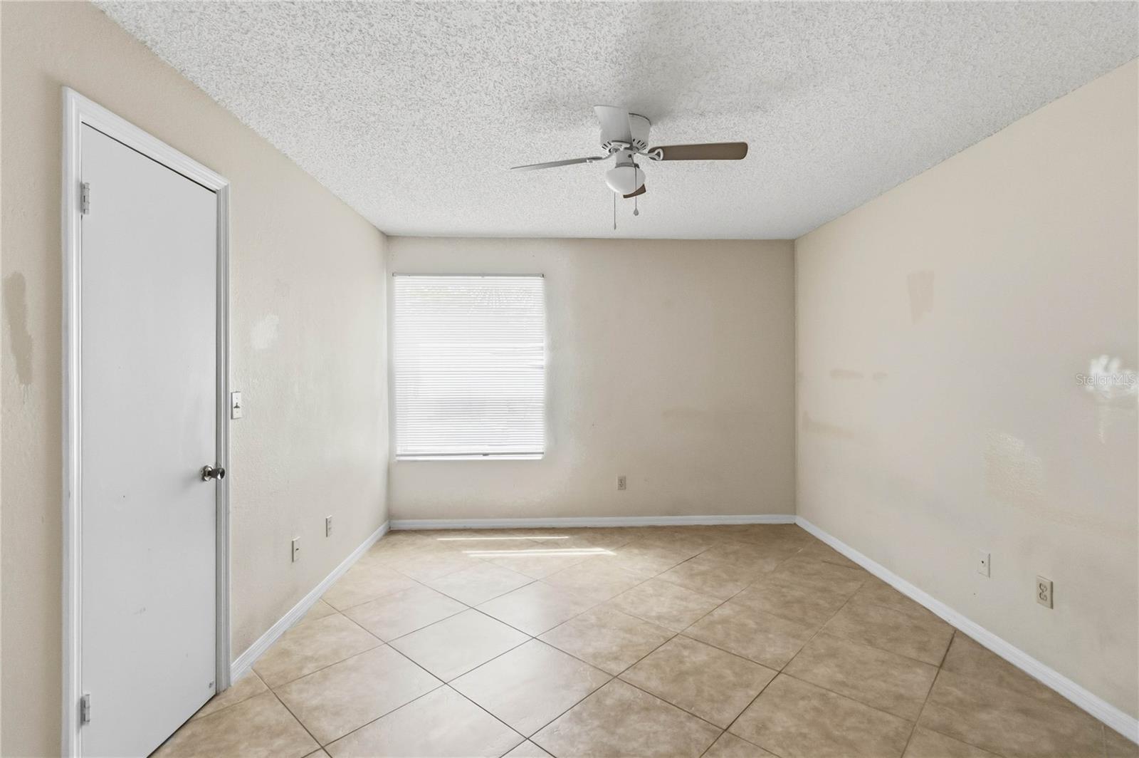 VENETIAN PLACE CONDO - Residential