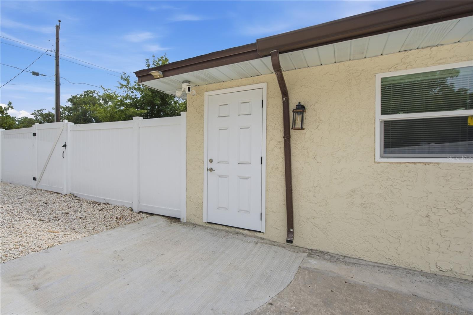 LAKE HOLLINGSWORTH ESTATES - Residential