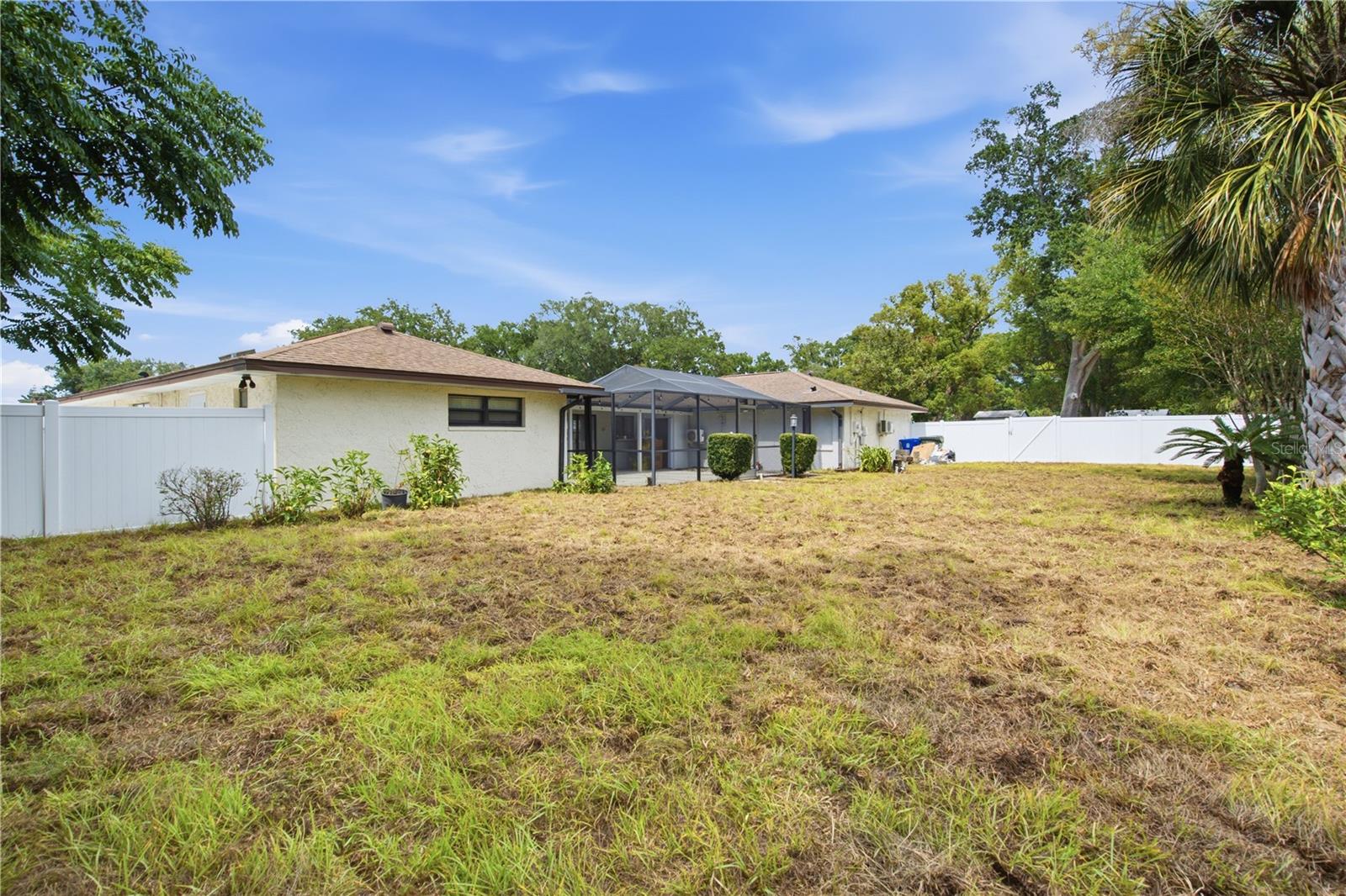 LAKE HOLLINGSWORTH ESTATES - Residential