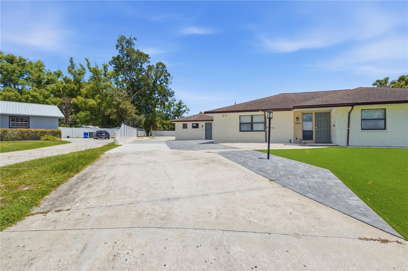 LAKE HOLLINGSWORTH ESTATES - Residential