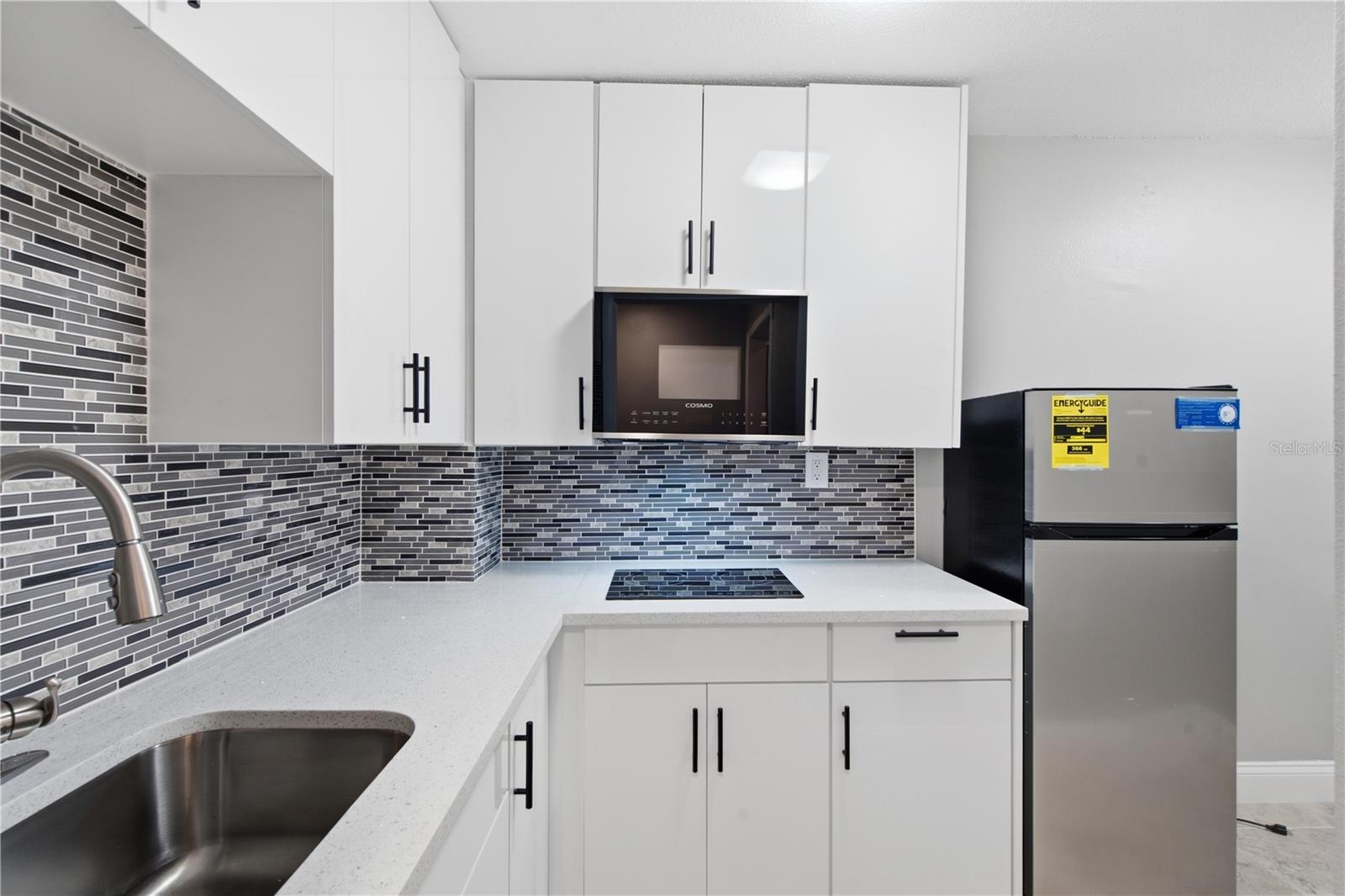 LAKE HOLLINGSWORTH ESTATES - Residential